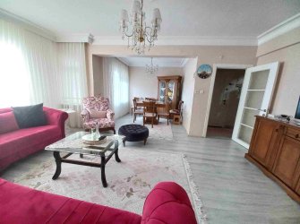 Şeref Emlak'tan Gaziosmanpaşa Yenidoğan Mahallesinde Satılık Daire 671037619