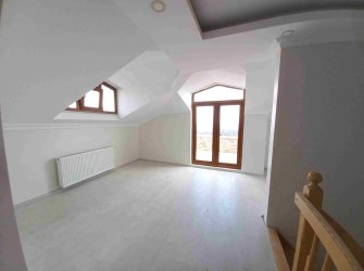 Şeref Emlak'tan Gaziosmanpaşa Karlıtepe Kiralık Dubleks Daire 1226468808