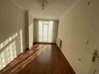 Şeref Emlak'tan Eyüp Esentepe Mahallesinde Satılık Daire 1577038496
